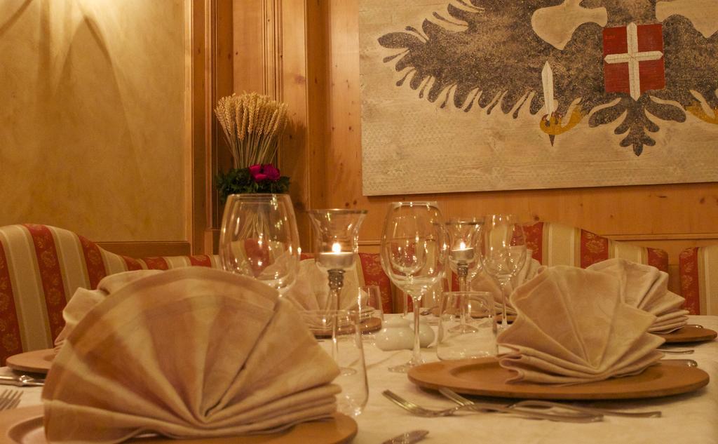 Hotel Chalet All'Imperatore Мадонна-ди-Кампильо Экстерьер фото