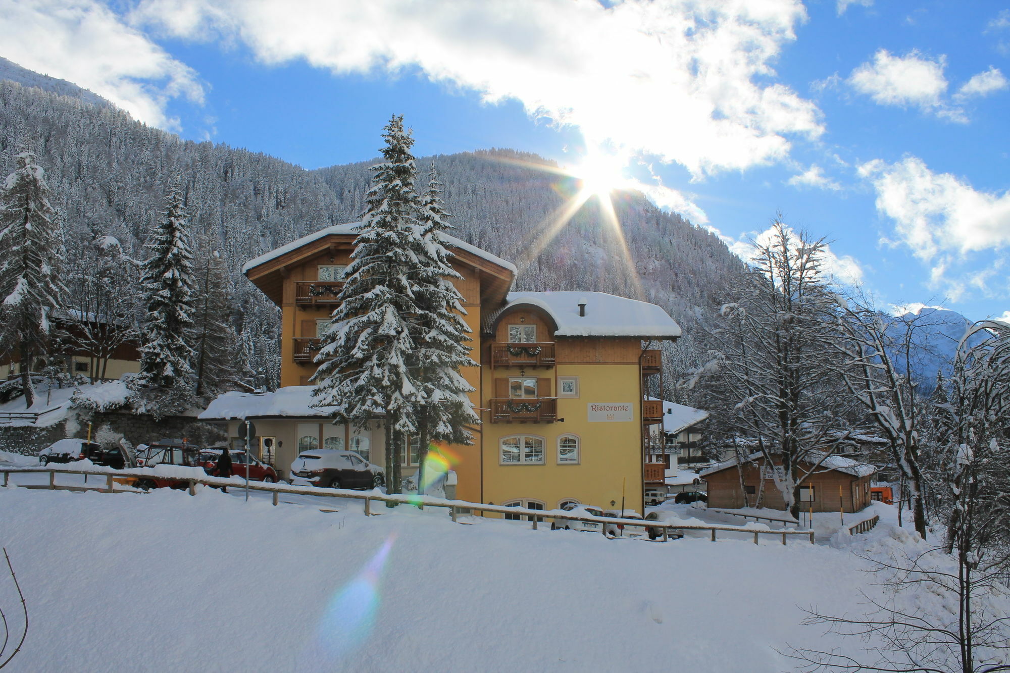 Hotel Chalet All'Imperatore Мадонна-ди-Кампильо Экстерьер фото