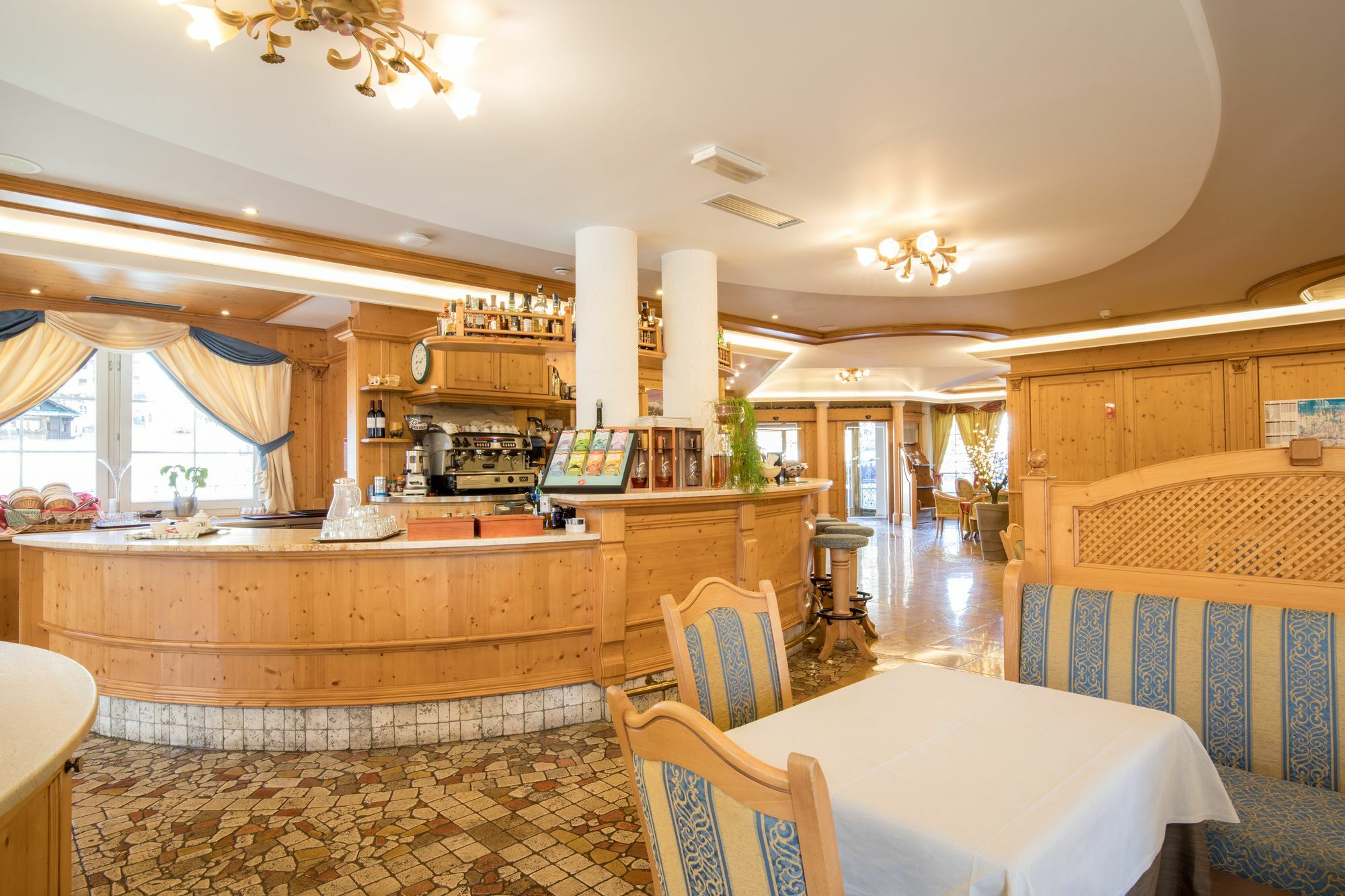 Hotel Chalet All'Imperatore Мадонна-ди-Кампильо Экстерьер фото