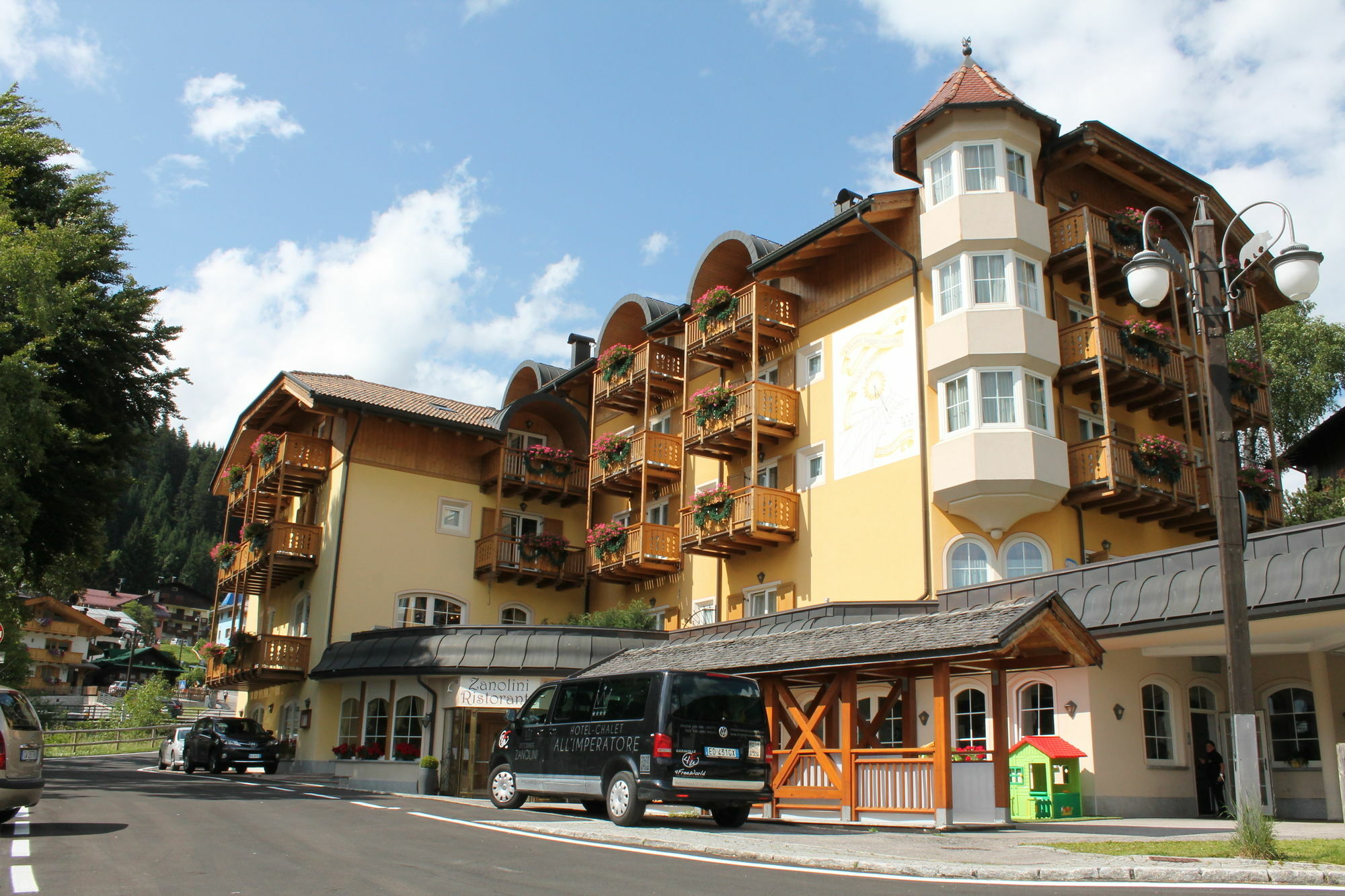 Hotel Chalet All'Imperatore Мадонна-ди-Кампильо Экстерьер фото